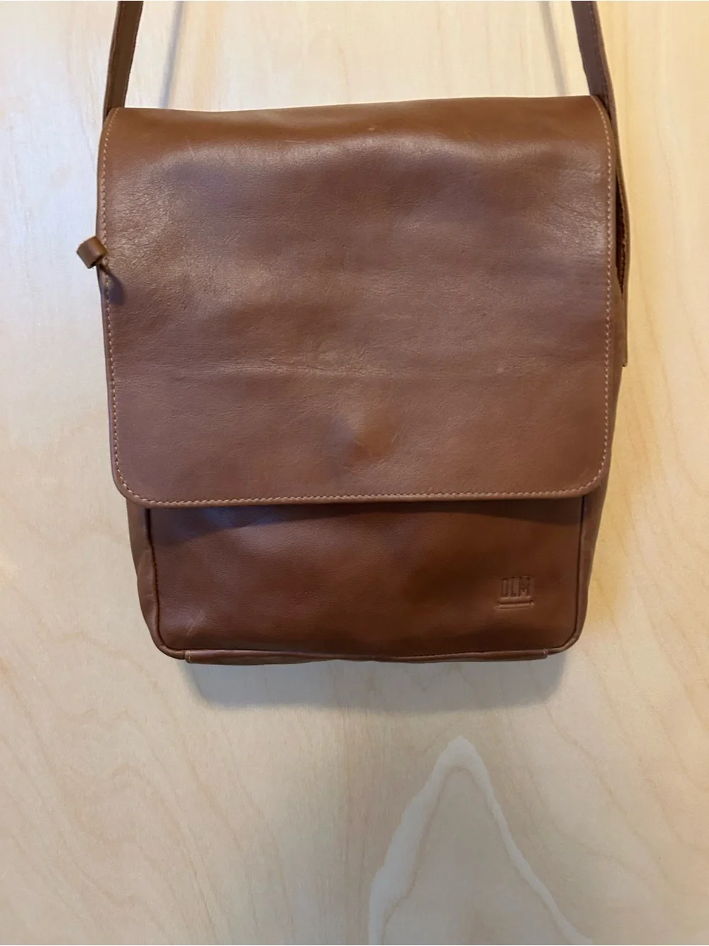Men's Brown Leather Messenger Bag with Adjustable Strap